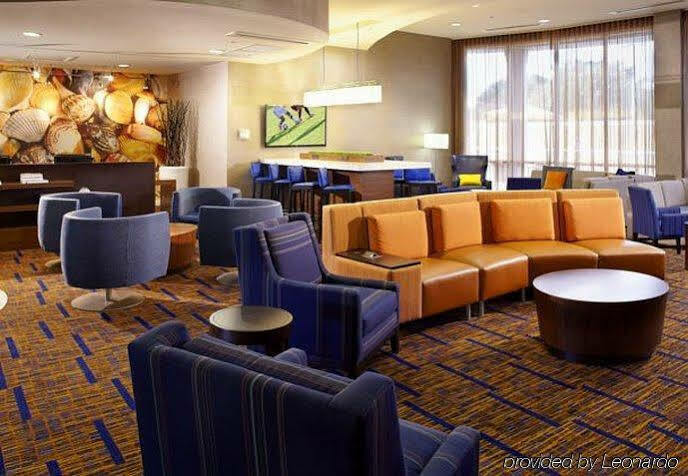 Отель Courtyard Tampa Олдсмар Экстерьер фото